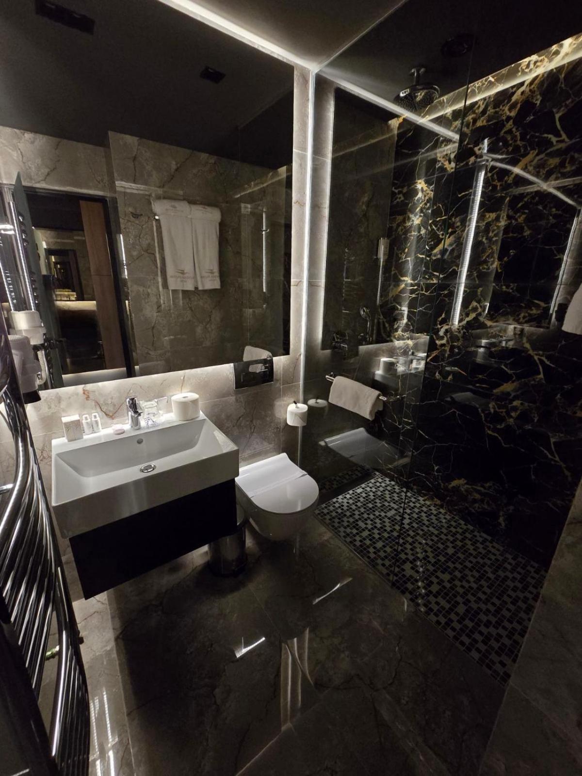 Hotel Vojvoda Putnik Vranje Exterior foto